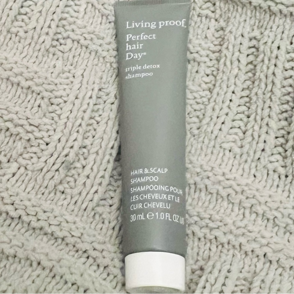LIVING PROOF PERFECT HAIR DAY TRIPLE DETOX SHAMPOO